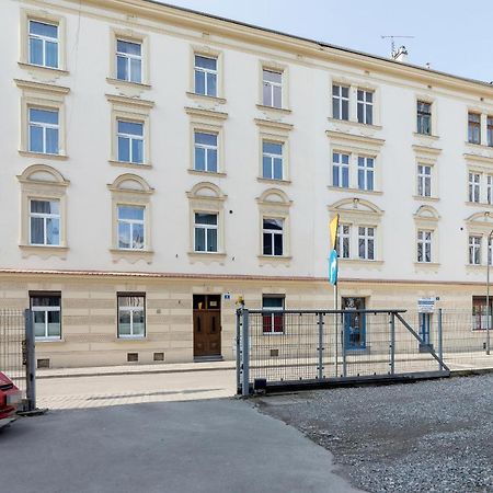Sweet Family Apartment Chodkiewicza Rondo Grzegorzeckie By Noclegi Renters Cracóvia Exterior foto