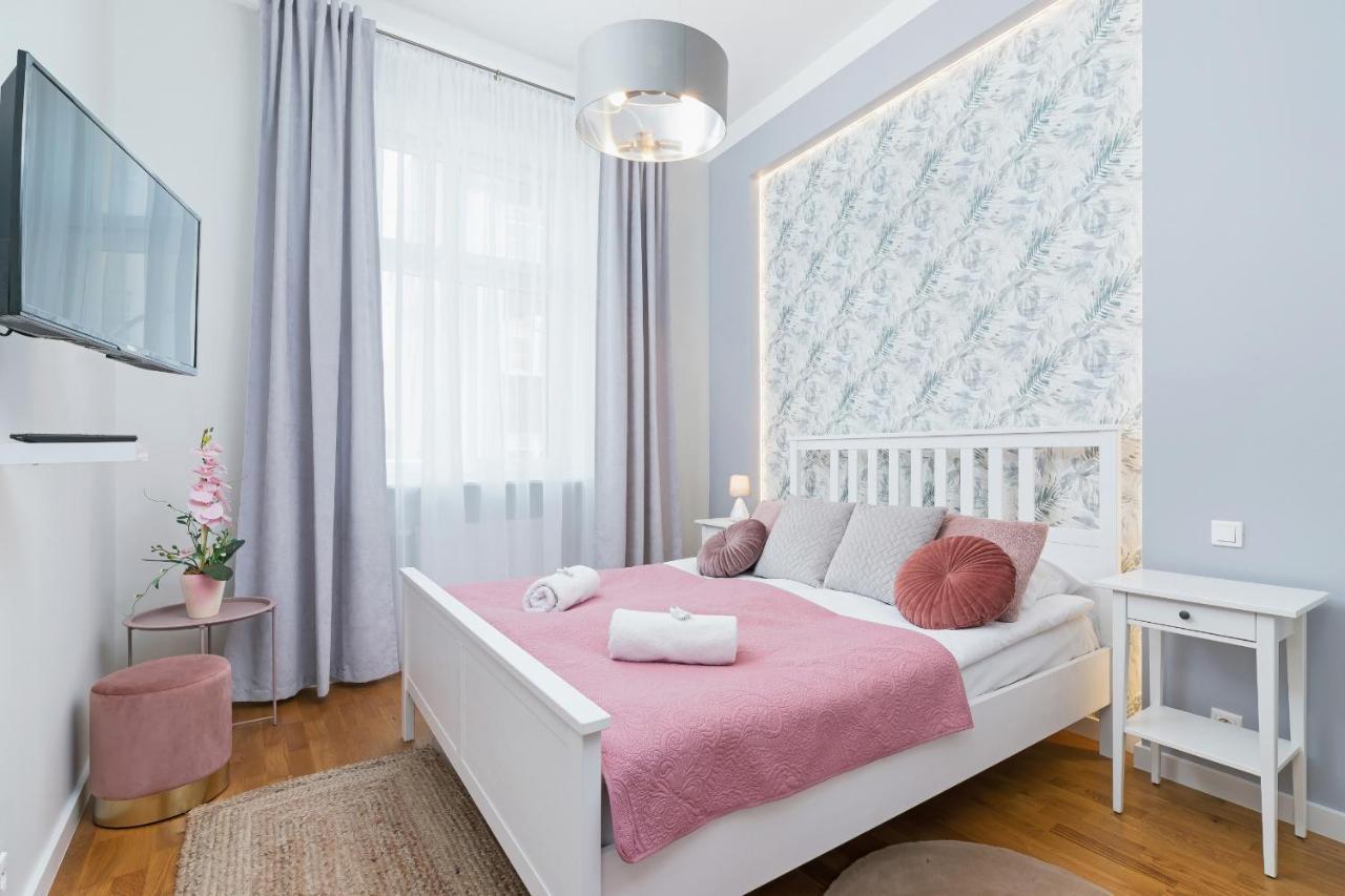 Sweet Family Apartment Chodkiewicza Rondo Grzegorzeckie By Noclegi Renters Cracóvia Exterior foto